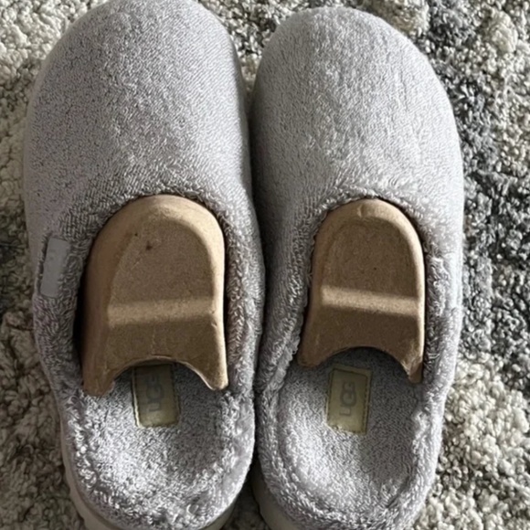 Ugg Fuzz Sugar Terry slide - Picture 1 of 3